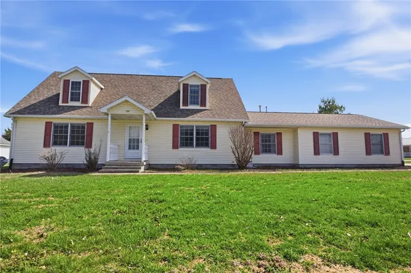 $273,900 | 14326 East Persimmon Avenue, Effingham, IL 62401