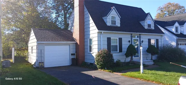 $2,200 | 183 Thorncliffe Drive, Irondequoit, NY 14617