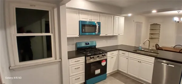 $2,200 | 183 Thorncliffe Drive, Irondequoit, NY 14617