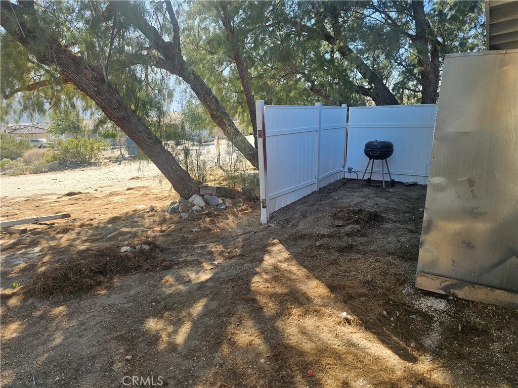13391 Mesquite Road Whitewater, CA 92282 - Photo 15 of 17 a backyard of a house