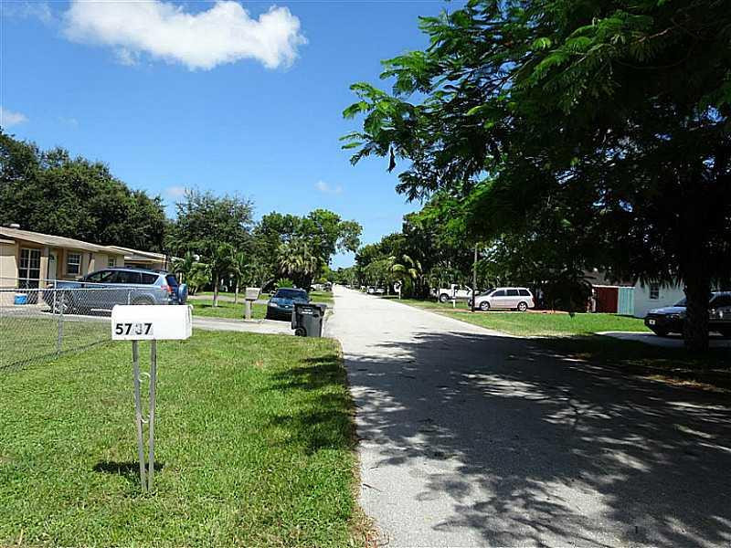 5737 Simms Street Hollywood, FL 33021 - Photo 23 of 26 Other