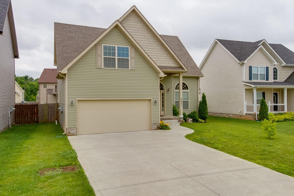 3801 Suiter Road Clarksville, TN 37040 - Photo 1 of 24 a front view of house with yard and green space