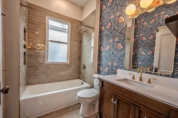 $319,000 | 1930 Walker Avenue, Memphis, TN 38104
