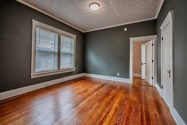 $319,000 | 1930 Walker Avenue, Memphis, TN 38104