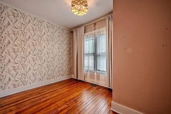 $319,000 | 1930 Walker Avenue, Memphis, TN 38104