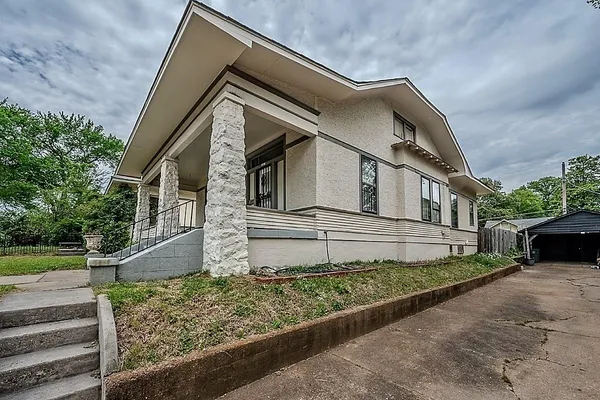 $319,000 | 1930 Walker Avenue, Memphis, TN 38104
