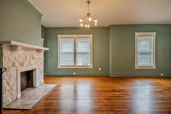 $319,000 | 1930 Walker Avenue, Memphis, TN 38104