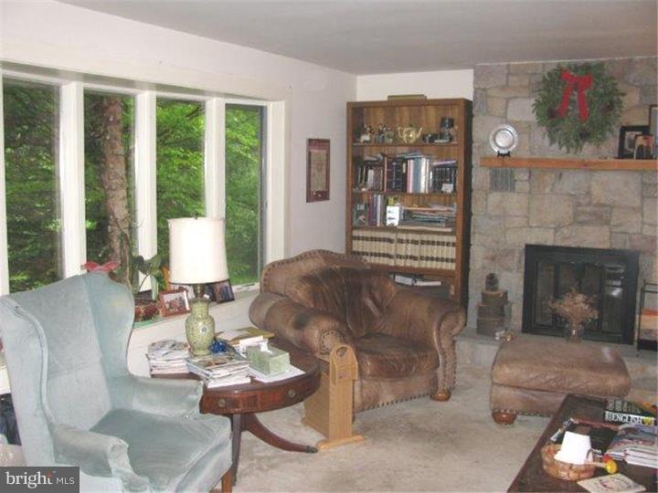 69 Mill Road Fleetwood, PA 19522 - Photo 12 of 15 Living Room