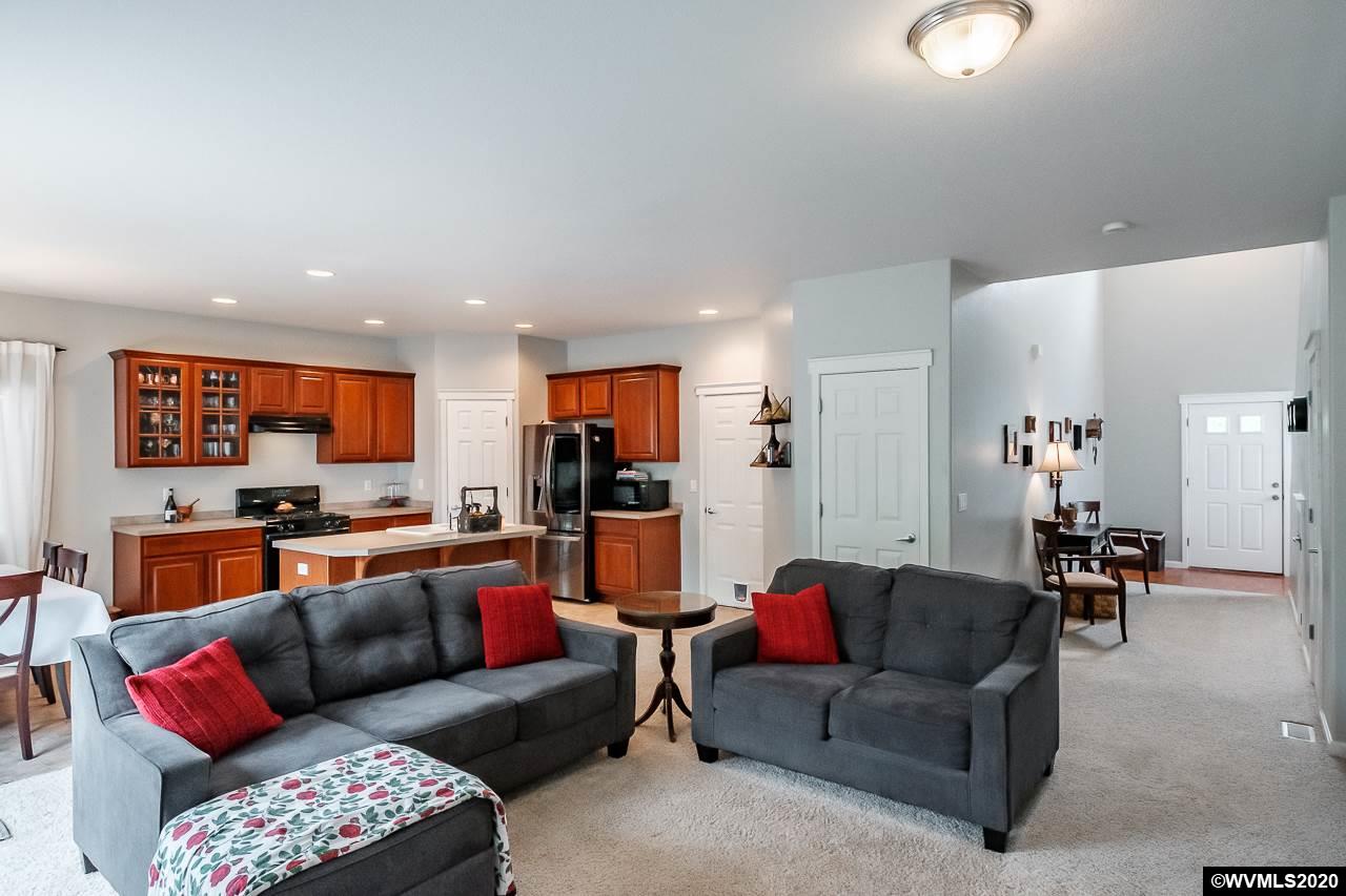 648 Jasmine Circle, Unit CL Independence, OR 97351 - Photo 8 of 42