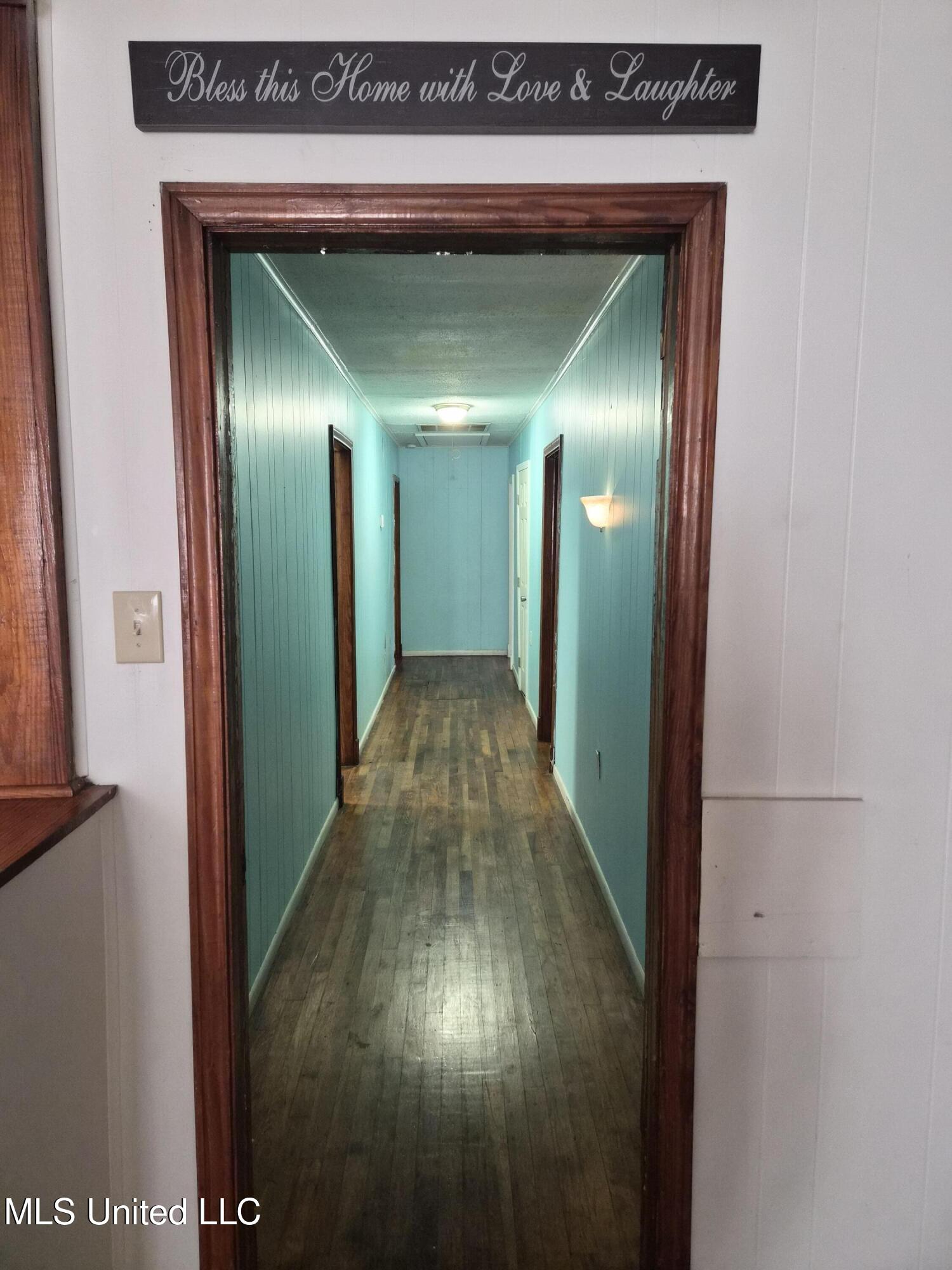 201 Mable Street Hattiesburg, MS 39401 - Photo 14 of 23 16 Jake Martin