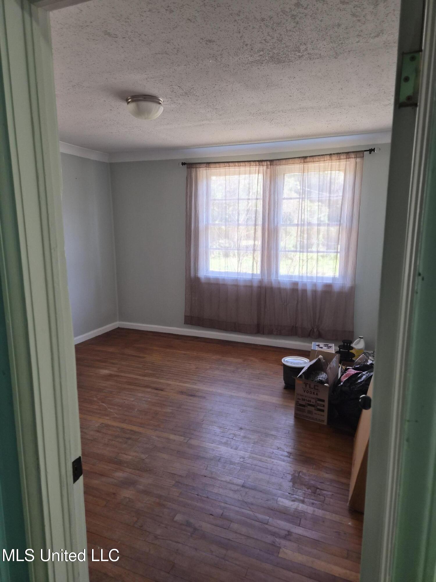 201 Mable Street Hattiesburg, MS 39401 - Photo 16 of 23 18 Jake Martin