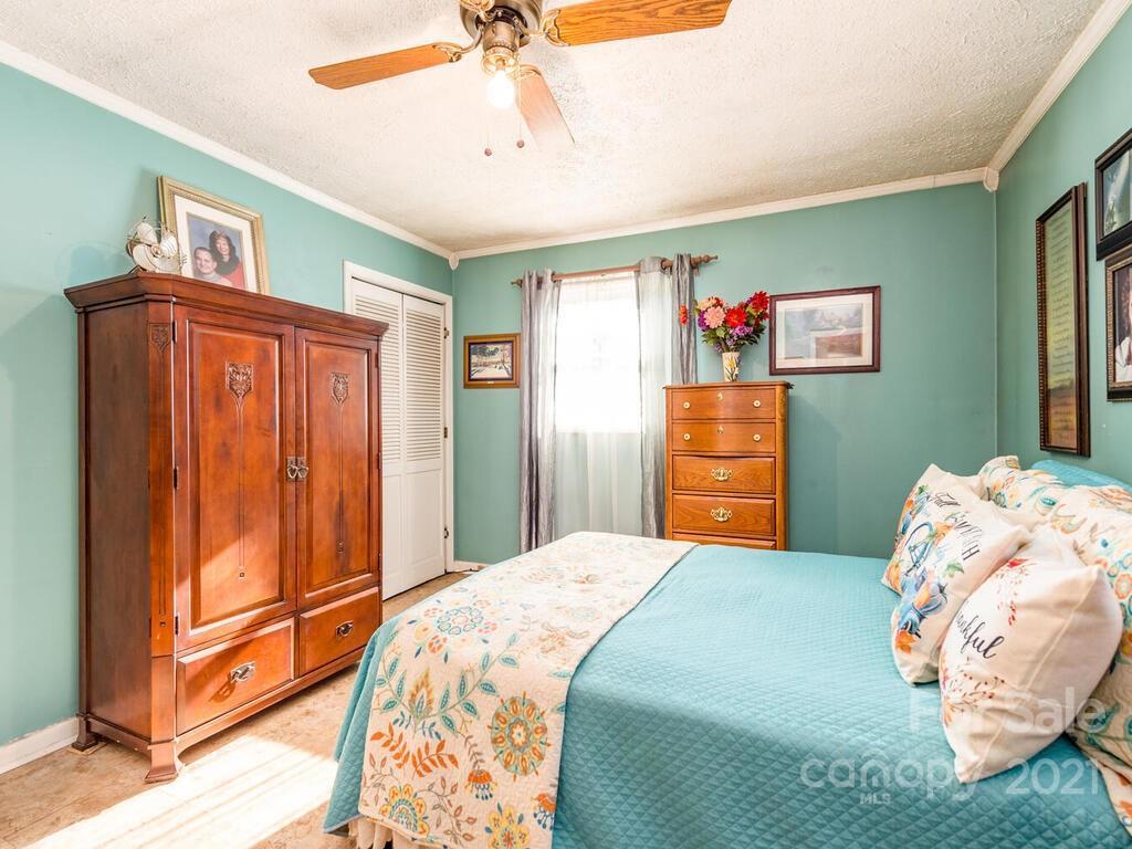 1 Fair Oaks Road Arden, NC 28704 - Photo 14 of 29 Gallery Image 14
