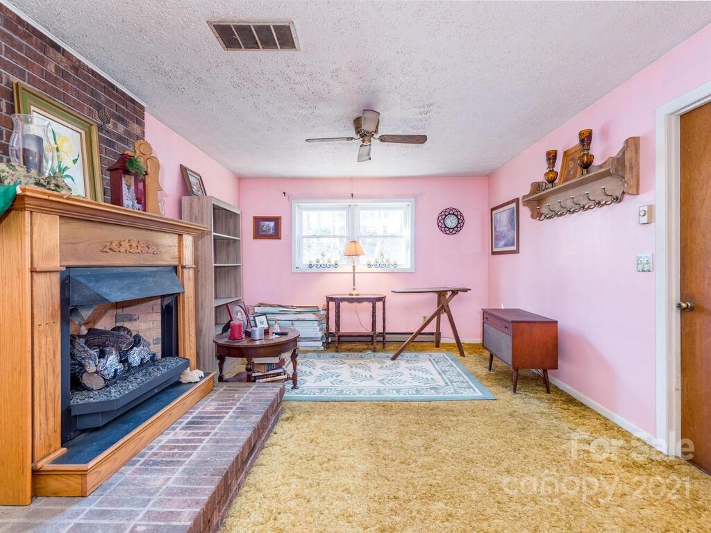 1 Fair Oaks Road Arden, NC 28704 - Photo 21 of 29 Gallery Image 21