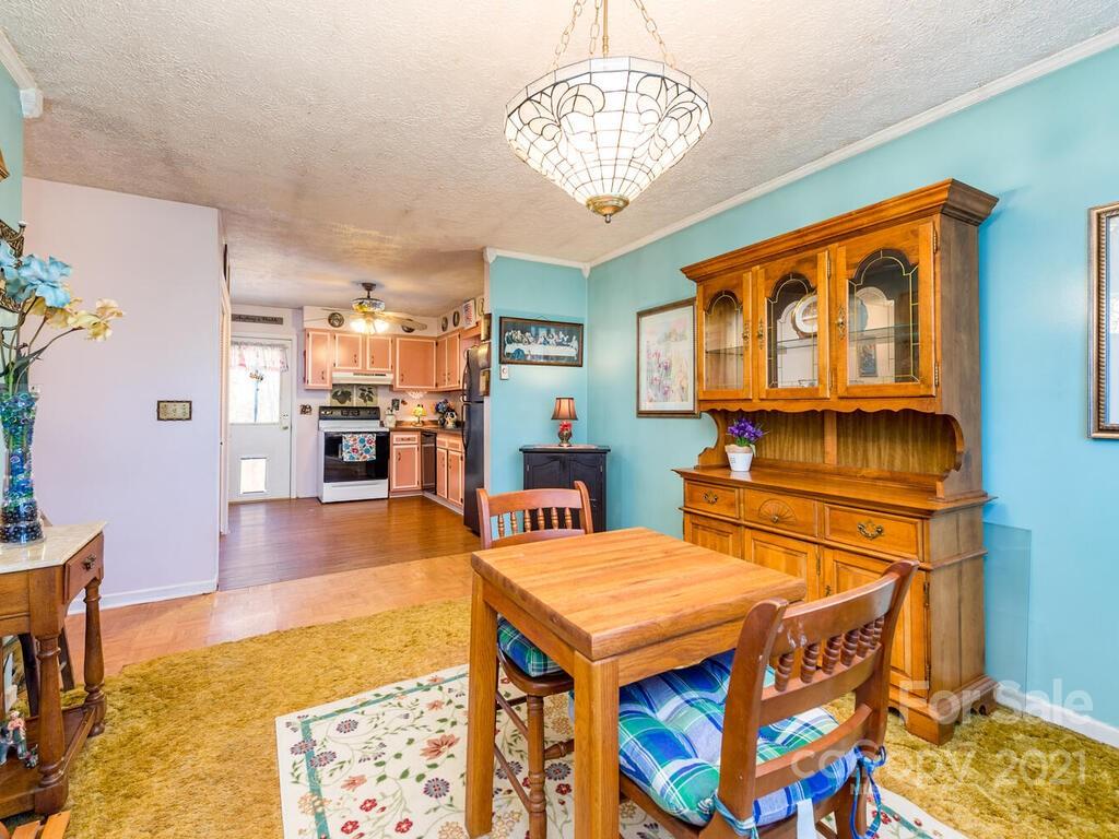 1 Fair Oaks Road Arden, NC 28704 - Photo 9 of 29 Gallery Image 9