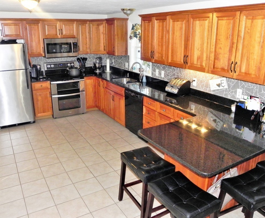 99 Swifts Beach Road Wareham, MA 02571 - Photo 7 of 28 Gallery Image 7