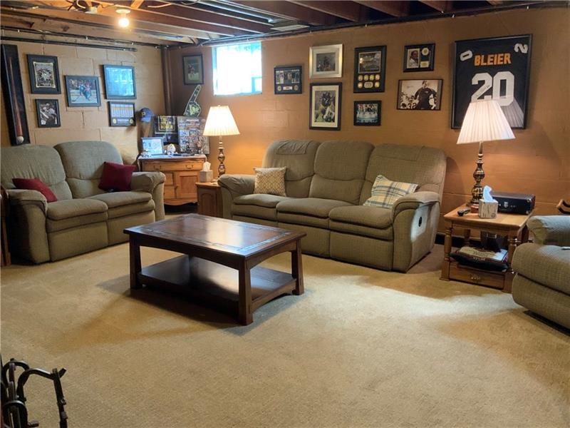 201 Cedar Road Butler, PA 16001 - Photo 19 of 22 Gallery Image 19