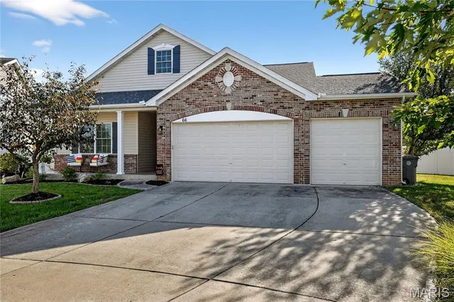 $425,000 | 66 White Brook Court, O'Fallon, MO 63366