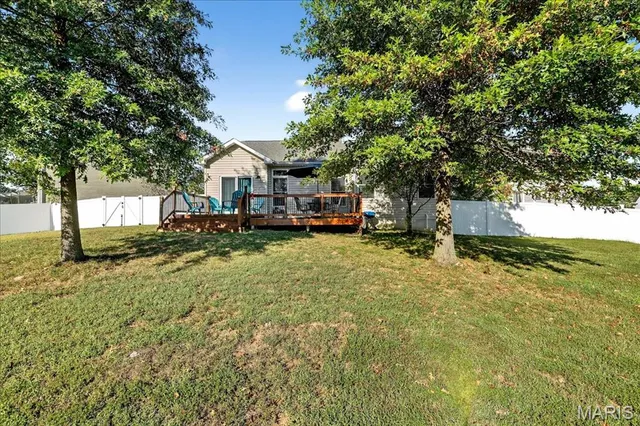 $425,000 | 66 White Brook Court, O'Fallon, MO 63366