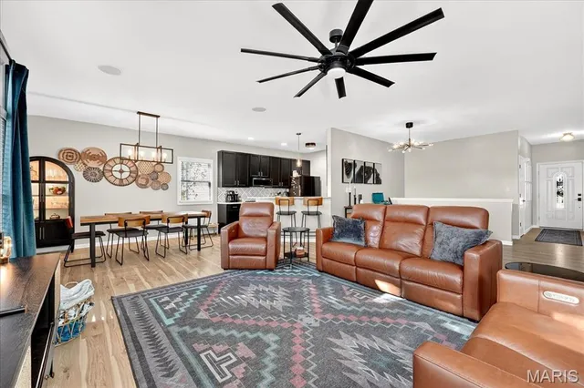 $425,000 | 66 White Brook Court, O'Fallon, MO 63366