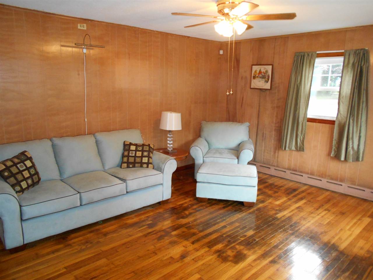 2 Exeter Street Derry, NH 03038 - Photo 5 of 14 Gallery Image 5