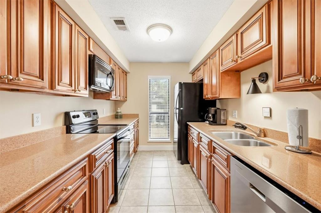 2508 Demere Road, Unit 7 St. Simons Island, GA 31522 - Photo 8 of 39
