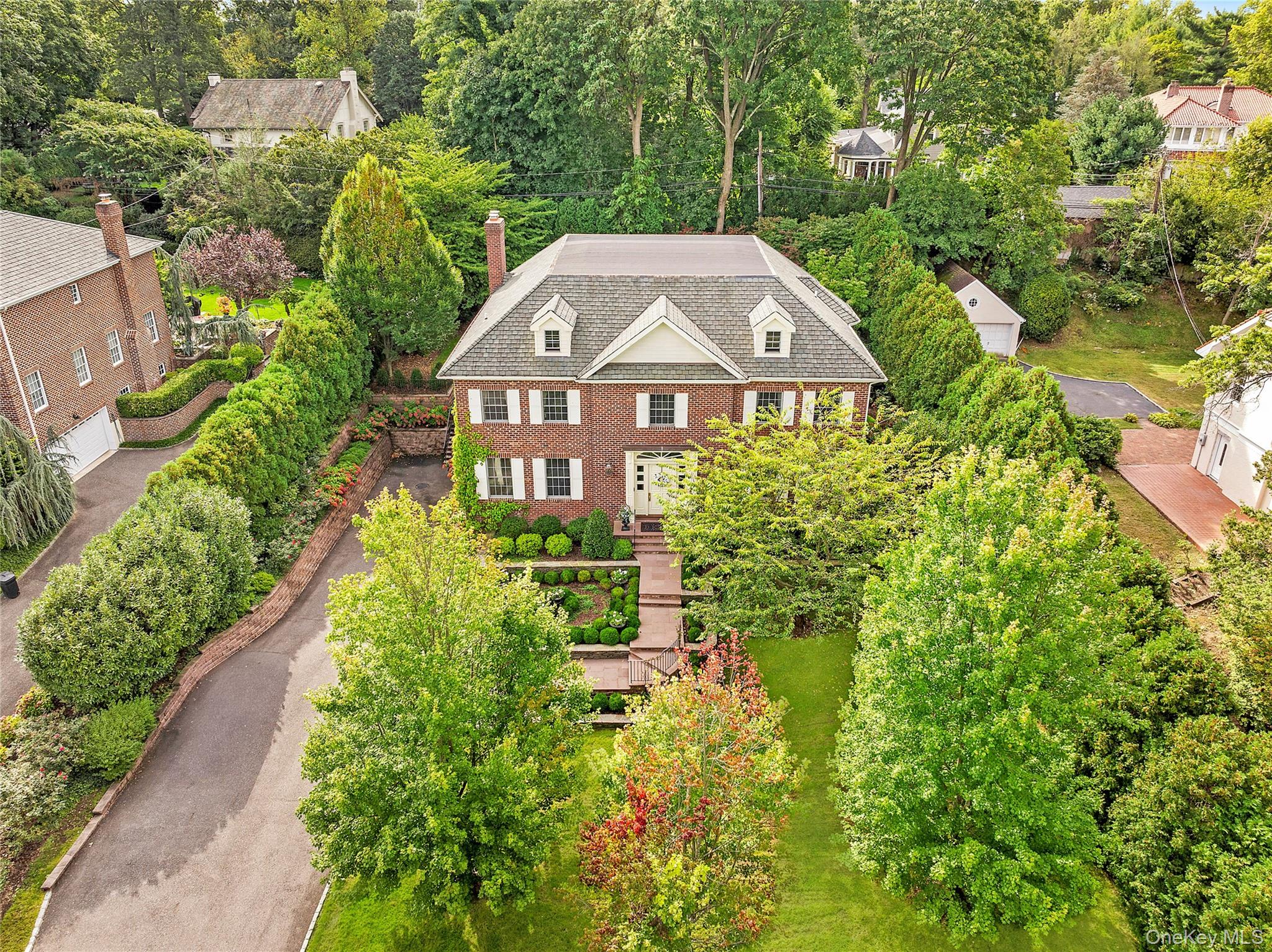 1270 Plandome Road Manhasset, NY 11030 - Photo 22 of 23 an aerial view of a house