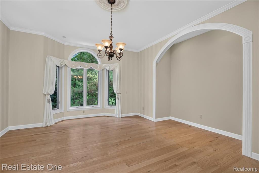 425 Courtney Road Leonard, MI 48367 - Photo 15 of 89 Gallery Image 15