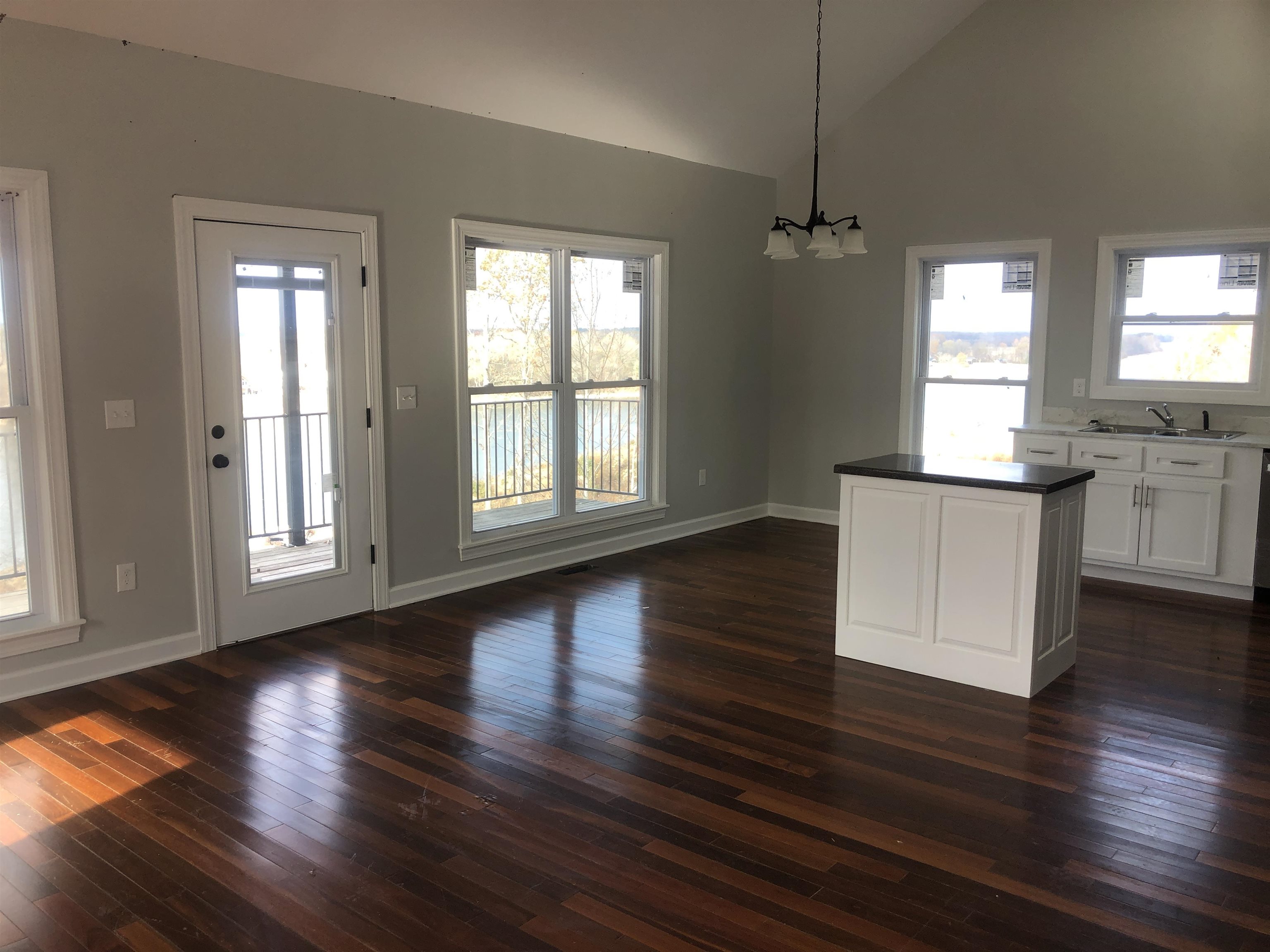 440 Becky Road Savannah, TN 38372 - Photo 6 of 27 Gallery Image 6