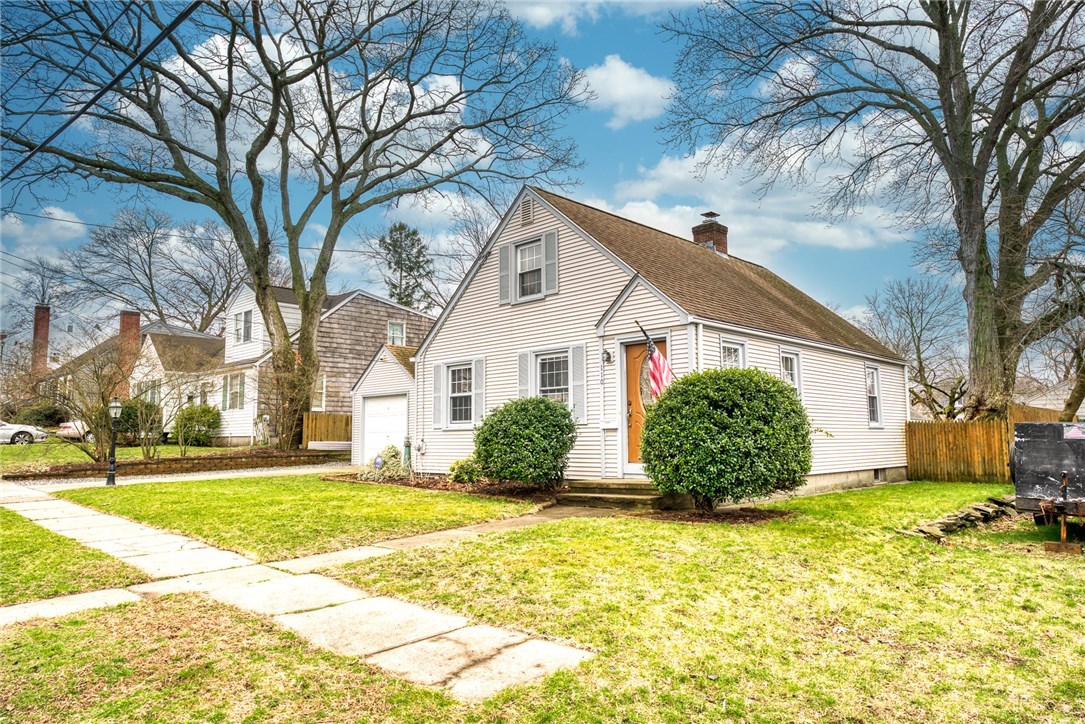 110 Bryant Road Cranston, RI 02910 - Photo 3 of 18 Gallery Image 3