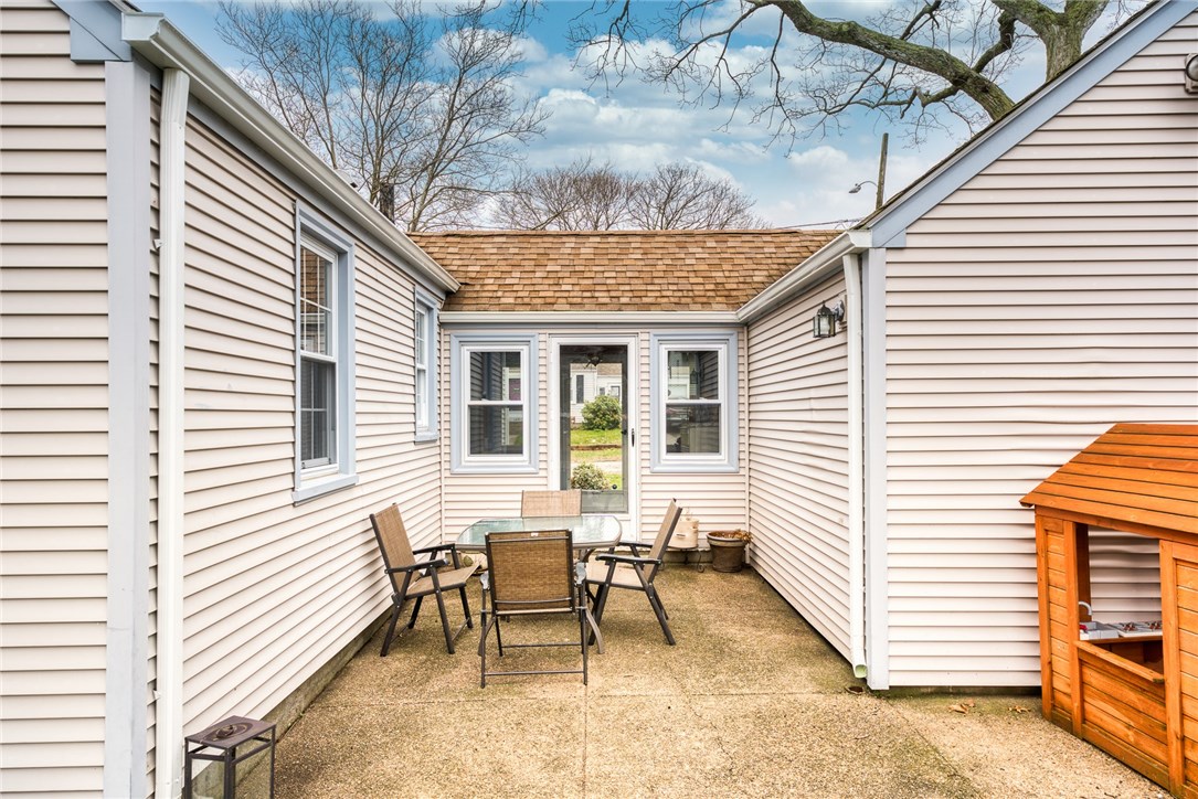 110 Bryant Road Cranston, RI 02910 - Photo 6 of 18 Gallery Image 6