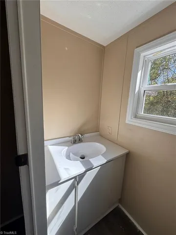 $159,900 | 1015 Patterson Farm Road, Pinnacle, NC 27043