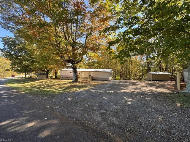 $159,900 | 1015 Patterson Farm Road, Pinnacle, NC 27043