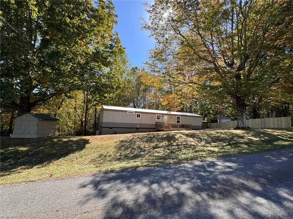 $157,900 | 1015 Patterson Farm Road, Pinnacle, NC 27043