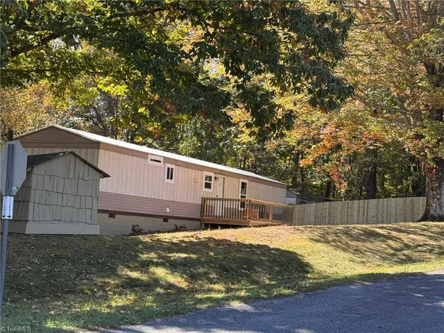 $157,900 | 1015 Patterson Farm Road, Pinnacle, NC 27043