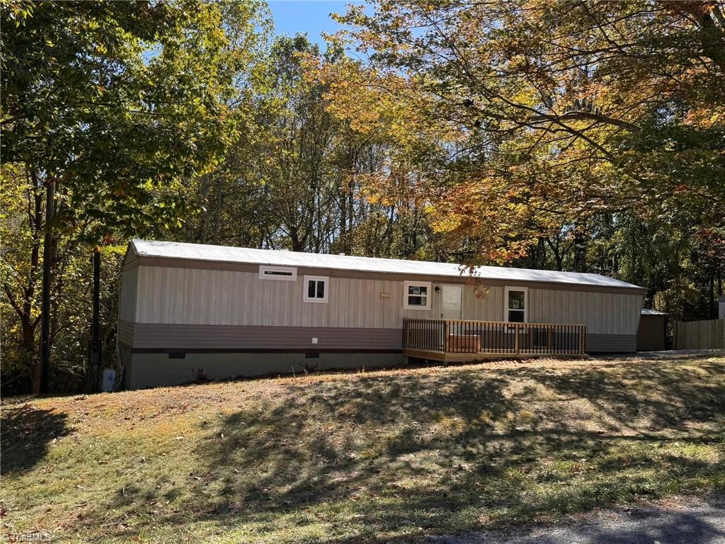 1015 Patterson Farm Road Pinnacle, NC 27043 - Photo 3 of 41