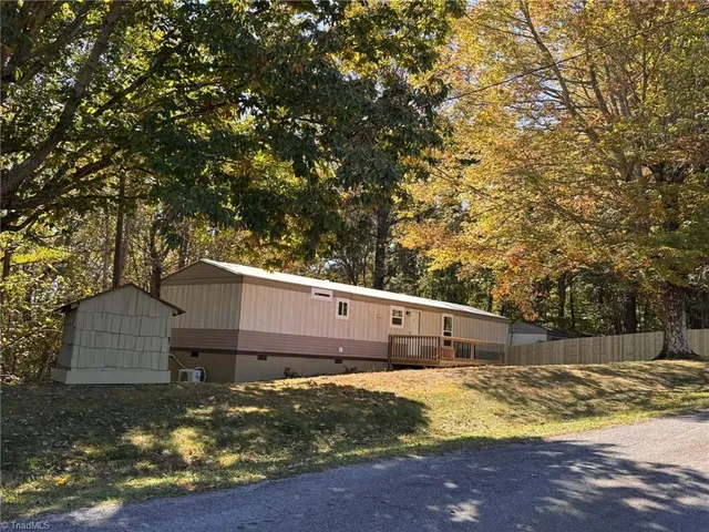 $157,900 | 1015 Patterson Farm Road, Pinnacle, NC 27043