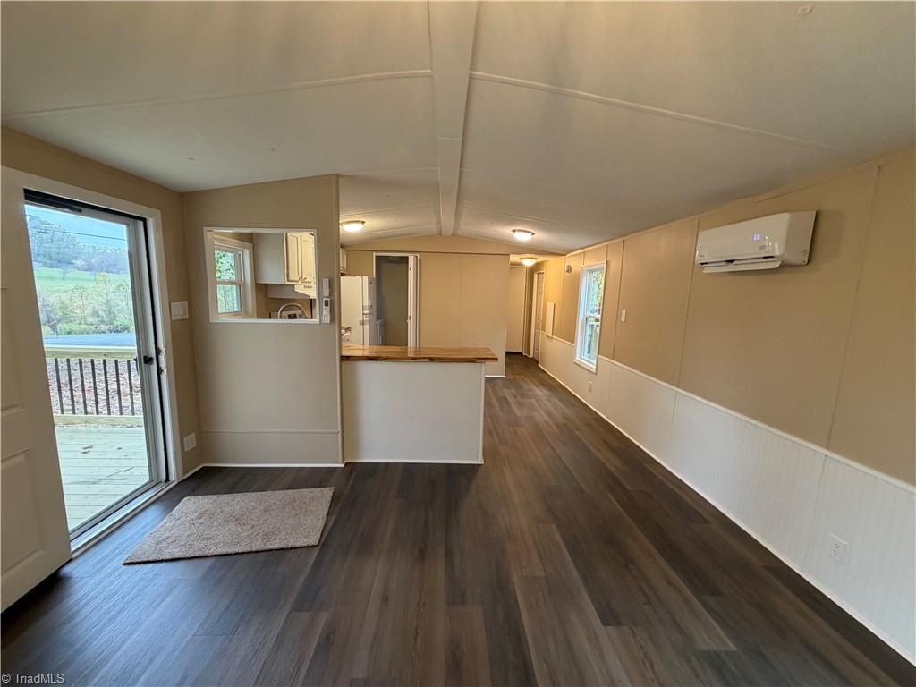 1015 Patterson Farm Road Pinnacle, NC 27043 - Photo 8 of 41