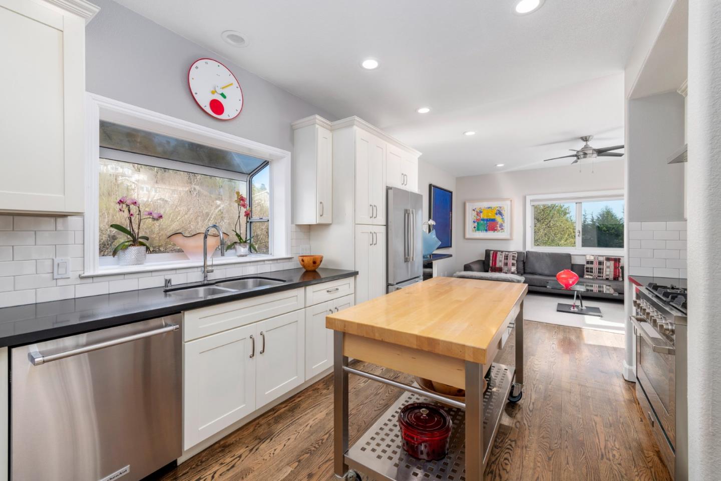 548 Hermosa Avenue Half Moon Bay, CA 94019 - Photo 17 of 65