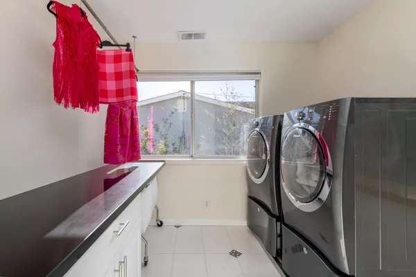 $1,899,000 | 548 Hermosa Avenue, Half Moon Bay, CA 94019
