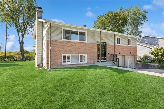 $3,500 | 1341 Kenilworth Avenue, Palatine, IL 60074