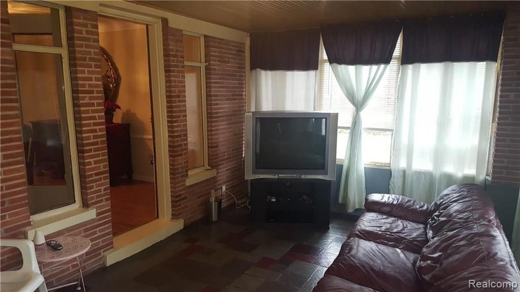 20040 Picadilly Road Detroit, MI 48221 - Photo 25 of 27