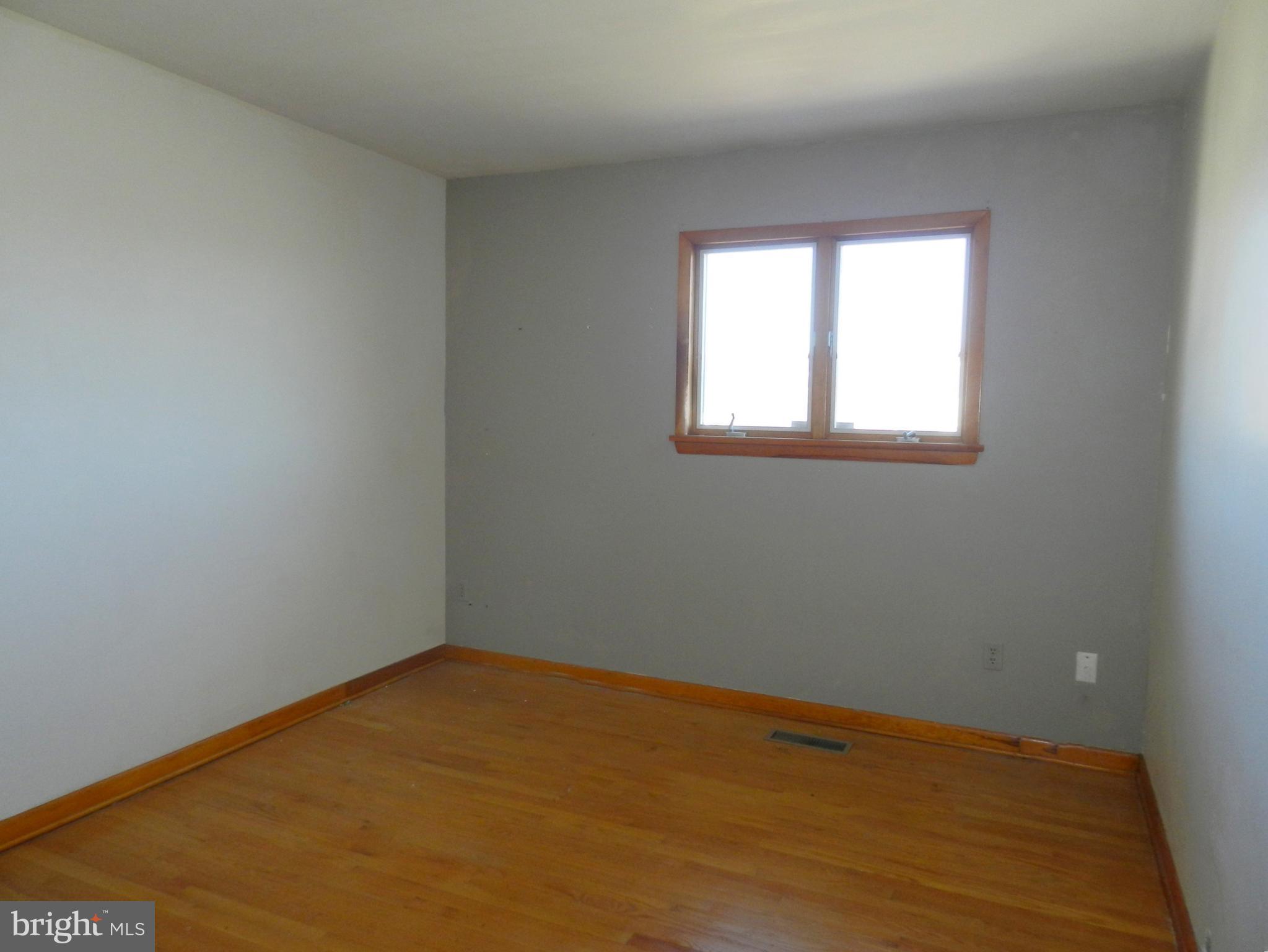 1055 Pine Tree Drive Slatington, PA 18080 - Photo 17 of 39