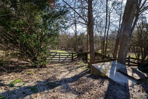 $400,000 | 2104 Grand Army Road, Labadie, MO 63055