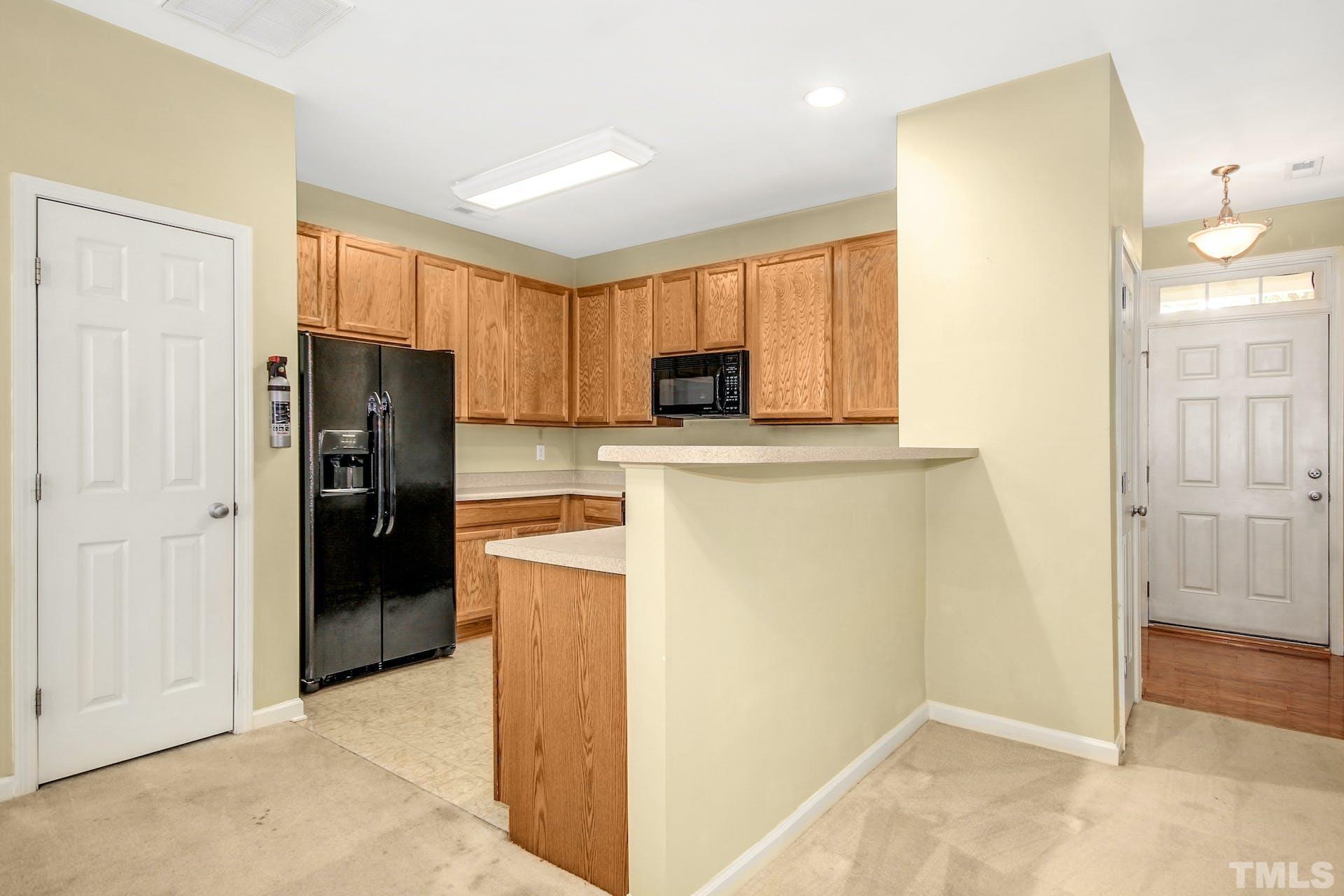 8325 Martello Lane Raleigh, NC 27613 - Photo 4 of 11 Gallery Image 4