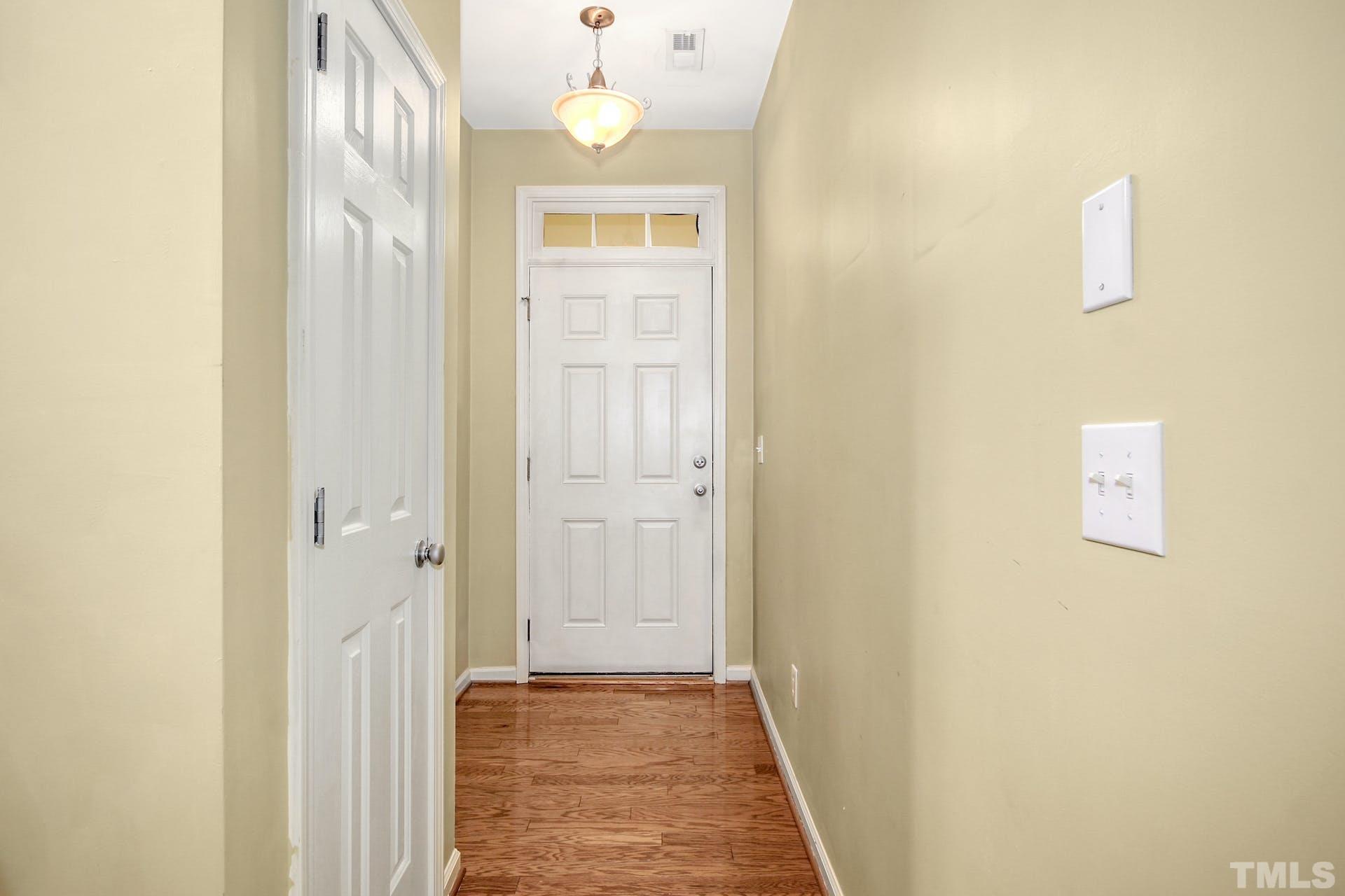 8325 Martello Lane Raleigh, NC 27613 - Photo 6 of 11 Gallery Image 6