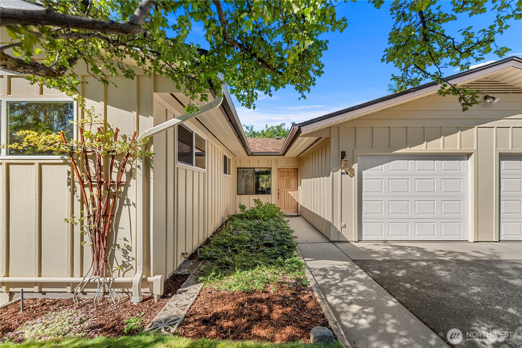 116 View Ridge Circle Wenatchee, WA 98801 - Photo 3 of 29 Gallery Image 3