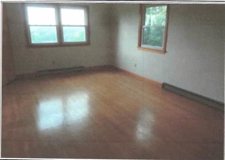 5906 Cove Road Roanoke, VA 24019 - Photo 6 of 8 an empty room with a window