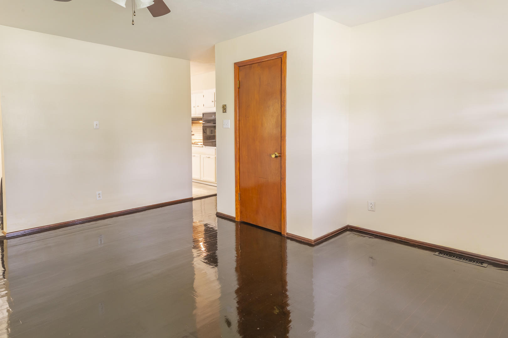 129 Houston Avenue Oak Ridge, TN 37830 - Photo 4 of 13 5D3_1771-HDR