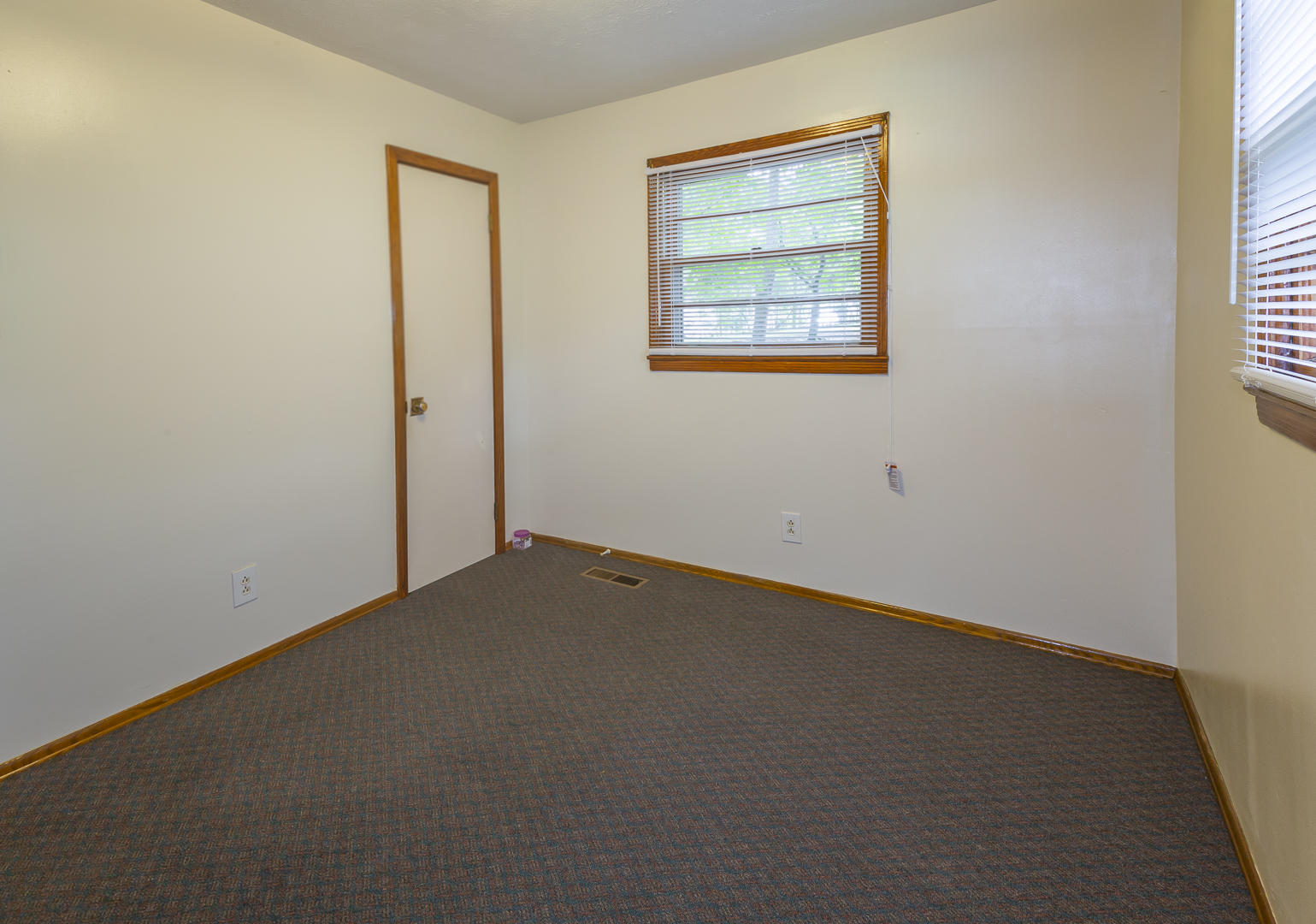 129 Houston Avenue Oak Ridge, TN 37830 - Photo 5 of 13 5D3_1799-Edit