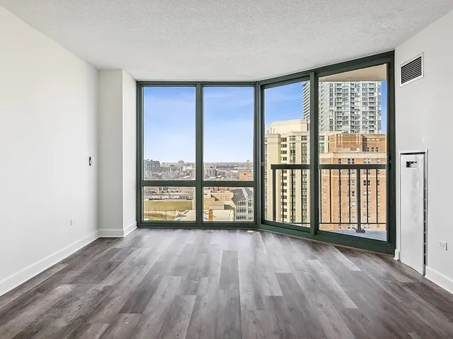 $2,250 | 111 West Maple Street, Unit 1208, Chicago, IL 60610